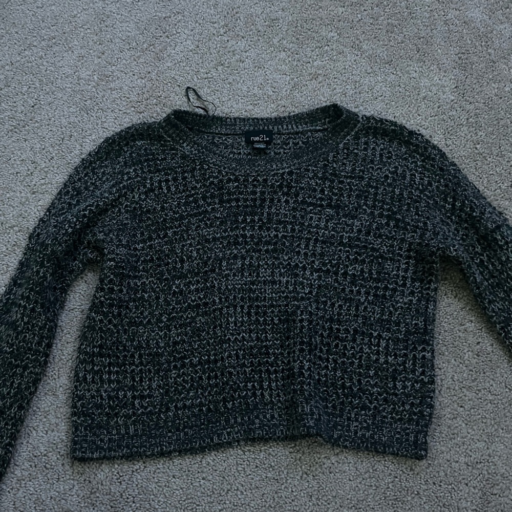 Rue21 Black and Gray Knit Pullover
